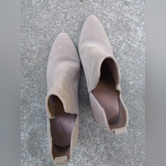 Universal Thread Size 9.5 - Picture 2 of 4